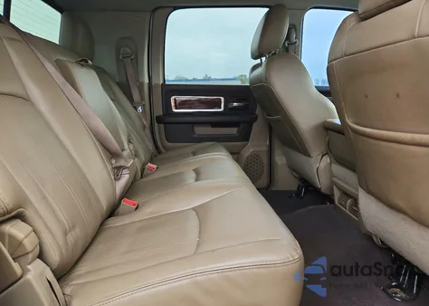 2010 Dodge Ram 3500 z USA, uszkodzony, nr VIN 3D73Y4HL1AG144252